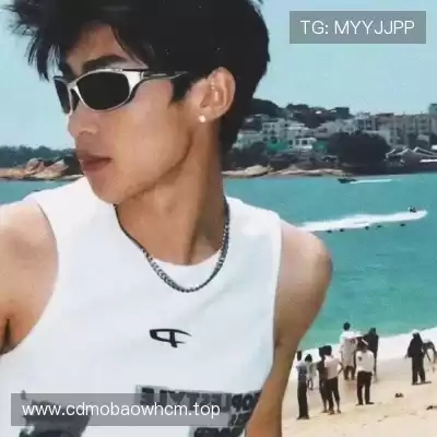 滑璇鸣